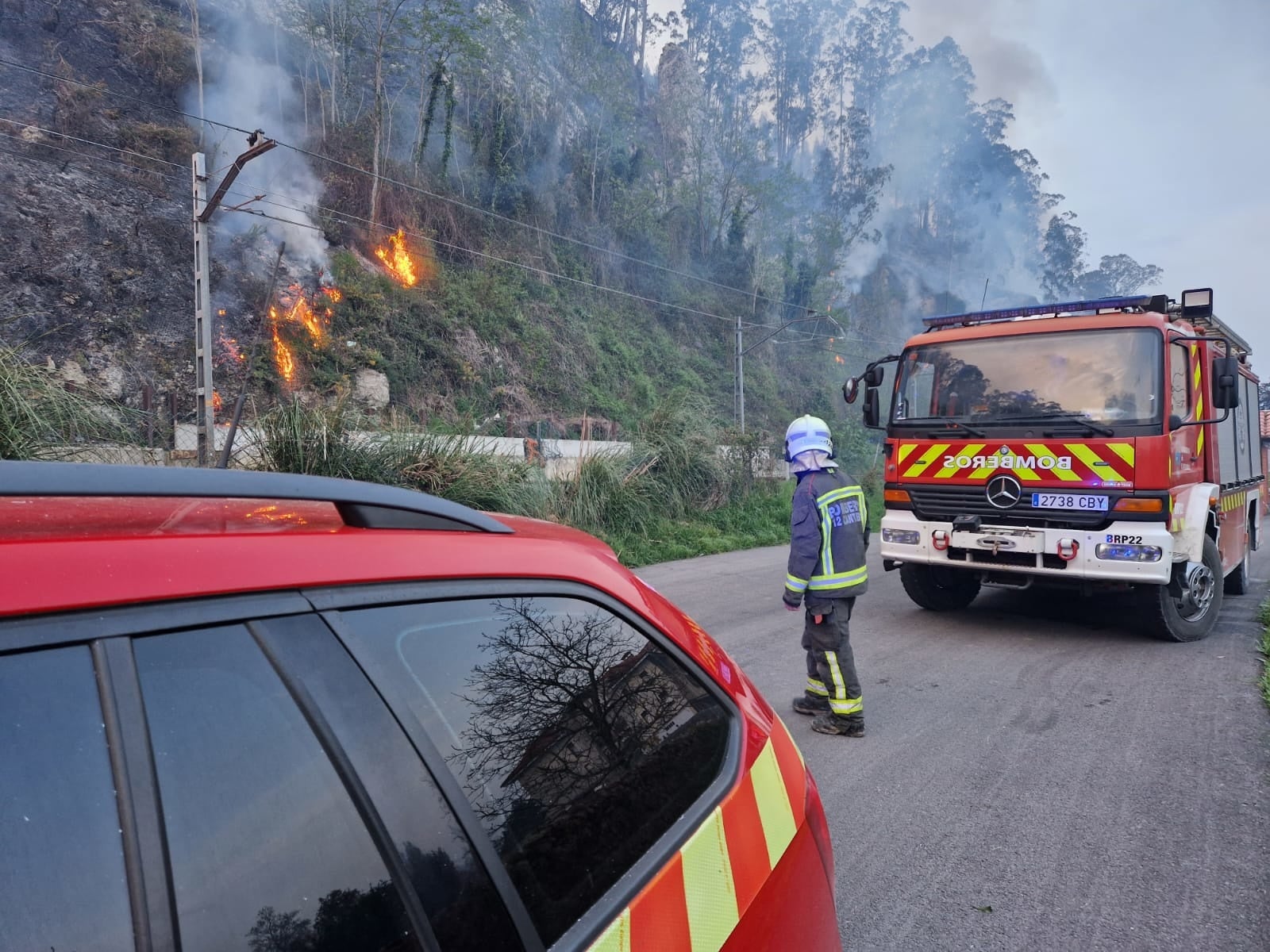 Bajan a seis los incendios en Cantabria tras las últimas lluvias Bajan a seis los incendios en Cantabria tras las últimas lluvias