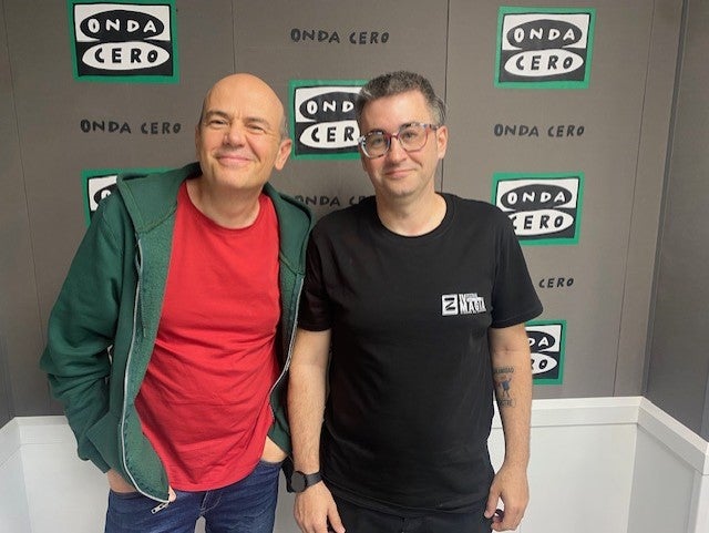 Jandro presenta el Festival de Magia Ciudad de Zaragoza Jandro presenta el Festival de Magia Ciudad de Zaragoza