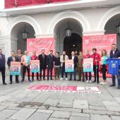 Organizadores, patrocinadores y voluntarios de la Media Maratón de Mérida