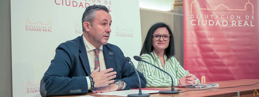 La Diputación de Ciudad Real invierte 7,5 millones para la mejora de infraestructuras, redes de abastecimiento de agua potable y el Plan de Aldeas La Diputación de Ciudad Real invierte 7,5 millones para la mejora de infraestructuras, redes de abastecimiento de agua potable y el Plan de Aldeas