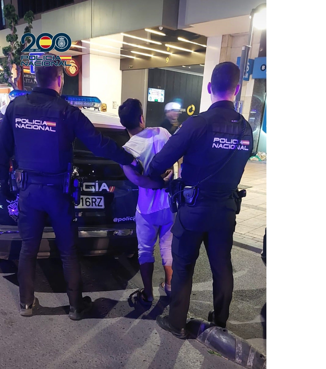 Detenido un individuo por quemar una decena de contenedores en la ciudad de Murcia Detenido un individuo por quemar una decena de contenedores en la ciudad de Murcia