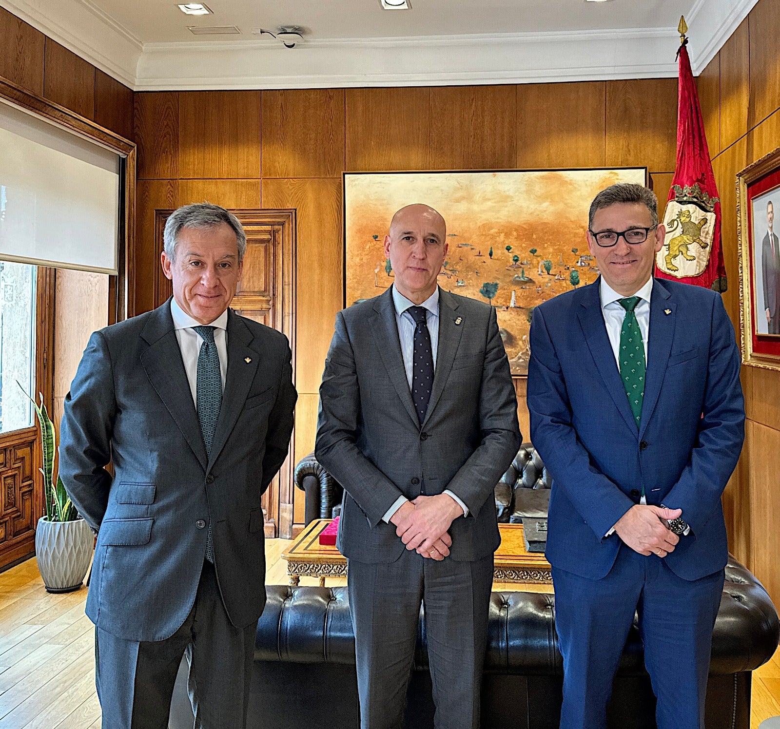 Eurocaja Rural traslada a José Antonio Díez su objetivo de dar prioridad al cliente leonés Eurocaja Rural traslada a José Antonio Díez su objetivo de dar prioridad al cliente leonés