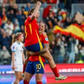 España no da lugar a la sorpresa y avanza en su camino a la Eurocopa