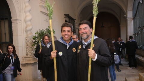 Carlos Maz&oacute;n y Luis Barcala poco antes de iniciar la Romer&iacute;a