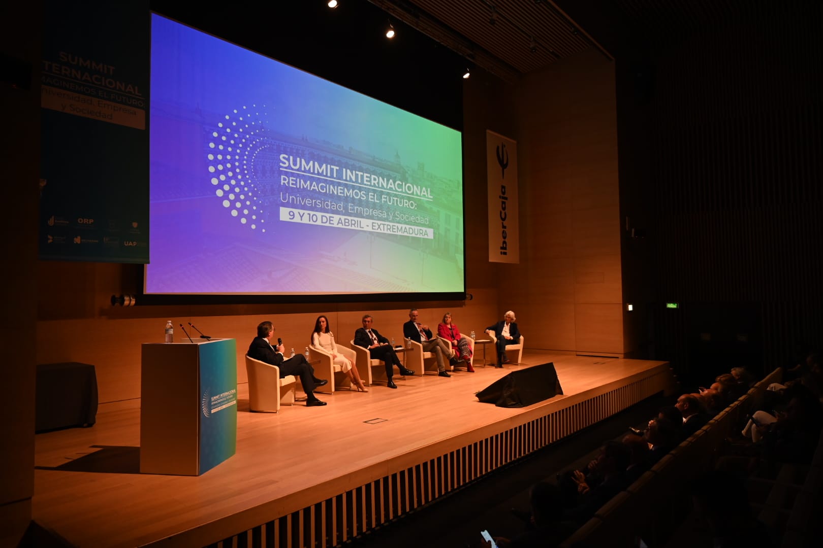 El proyecto de Universidad privada de UNINDE aspira no solo a retener talento, sino a atraerlo a Extremadura El proyecto de Universidad privada de UNINDE aspira no solo a retener talento, sino a atraerlo a Extremadura
