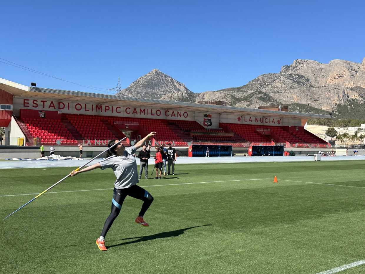 La campeona mundial de lanzamiento de jabalina, Haruka Kitaguchi, prepara los Juegos Olímpicos en La Nucía La campeona mundial de lanzamiento de jabalina, Haruka Kitaguchi, prepara los Juegos Olímpicos en La Nucía