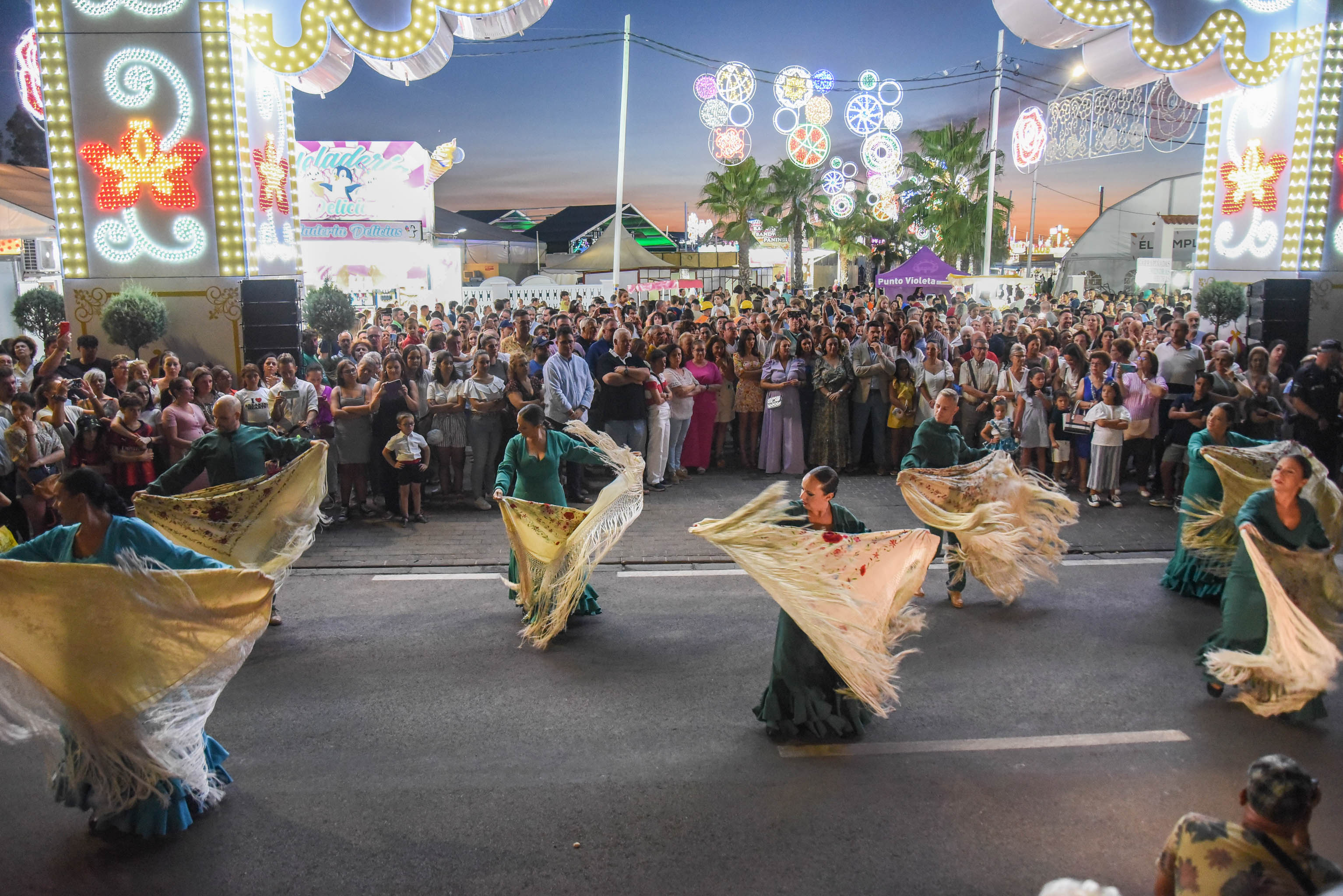Los trabajos para el concurso del cartel anunciador de la Feria de Mérida podrán presentarse hasta el 19 de julio Los trabajos para el concurso del cartel anunciador de la Feria de Mérida podrán presentarse hasta el 19 de julio