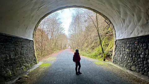 SuperKarmen y su ruta en bici por la via verde Gente viajera de Galicia