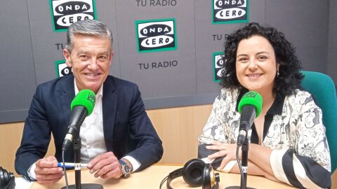 V&iacute;ctor Santos con Laura Estevan