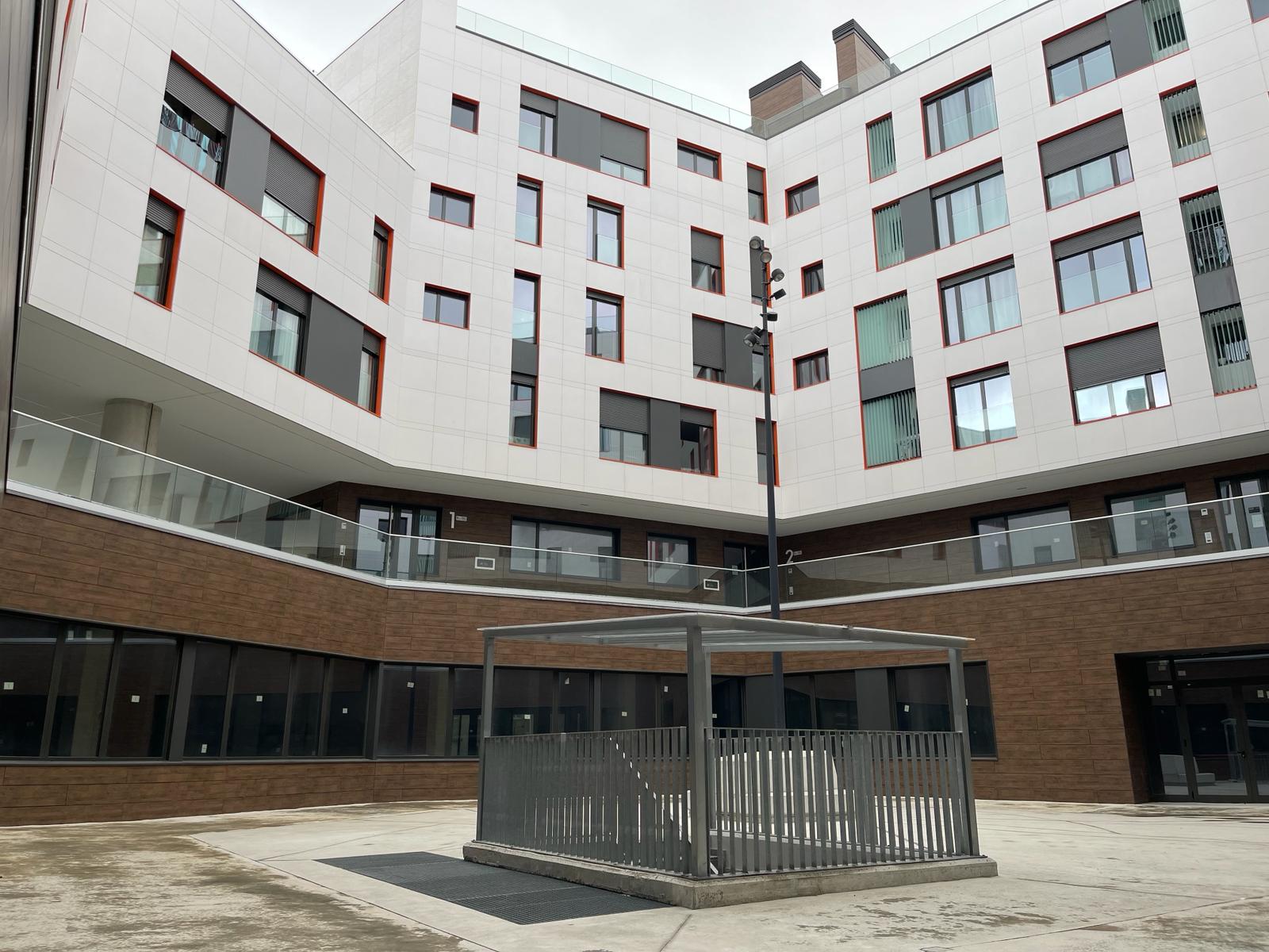 Comprar una vivienda en Cantabria exige todos los ingresos familiares de 4,5 años Comprar una vivienda en Cantabria exige todos los ingresos familiares de 4,5 años