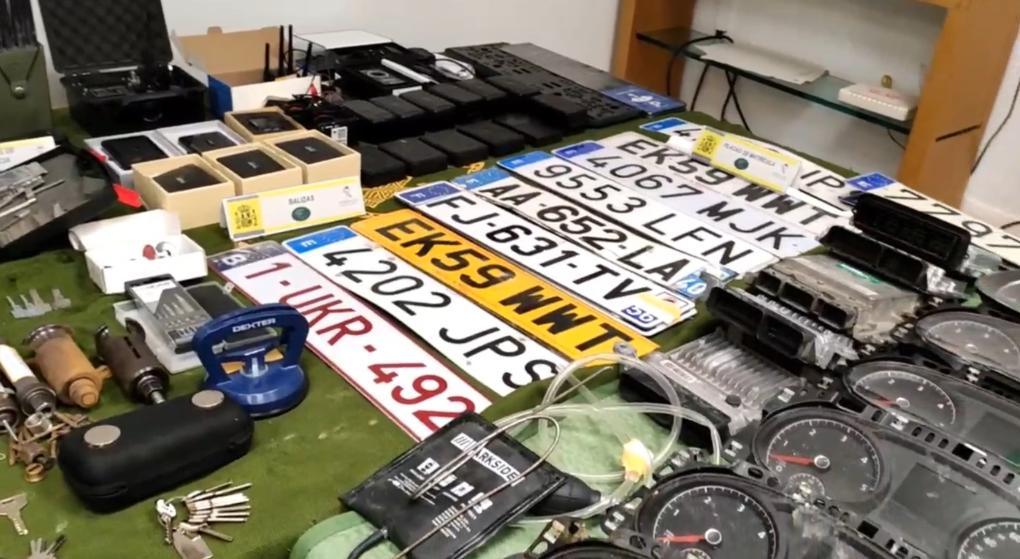 Cae una red con presencia en Toledo que traficaba con coches de alta gama y blanqueaba dinero en criptomonedas Cae una red con presencia en Toledo que traficaba con coches de alta gama y blanqueaba dinero en criptomonedas