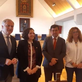 Cynthia Becerra junto al alcalde de Ciudad Real Cynthia Becerra junto al alcalde de Ciudad Real