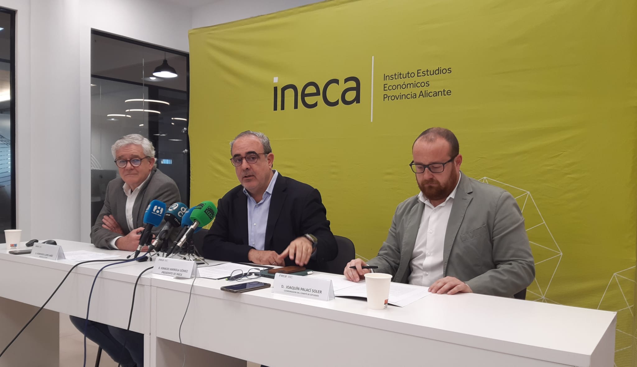 El turismo internacional y la obra nueva tiraron de la economía alicantina en 2023 El turismo internacional y la obra nueva tiraron de la economía alicantina en 2023