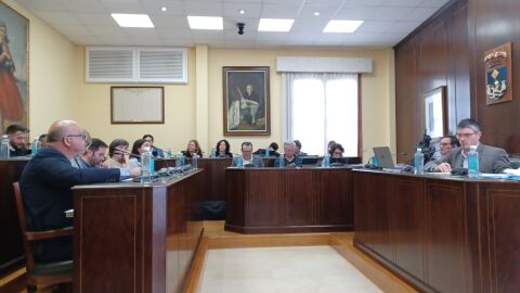 El alcalde de La Vila, Marcos Zaragoza, acusa al PSOE de querer obstaculizar los proyectos puestos en marcha por el nuevo gobierno El alcalde de La Vila, Marcos Zaragoza, acusa al PSOE de querer obstaculizar los proyectos puestos en marcha por el nuevo gobierno
