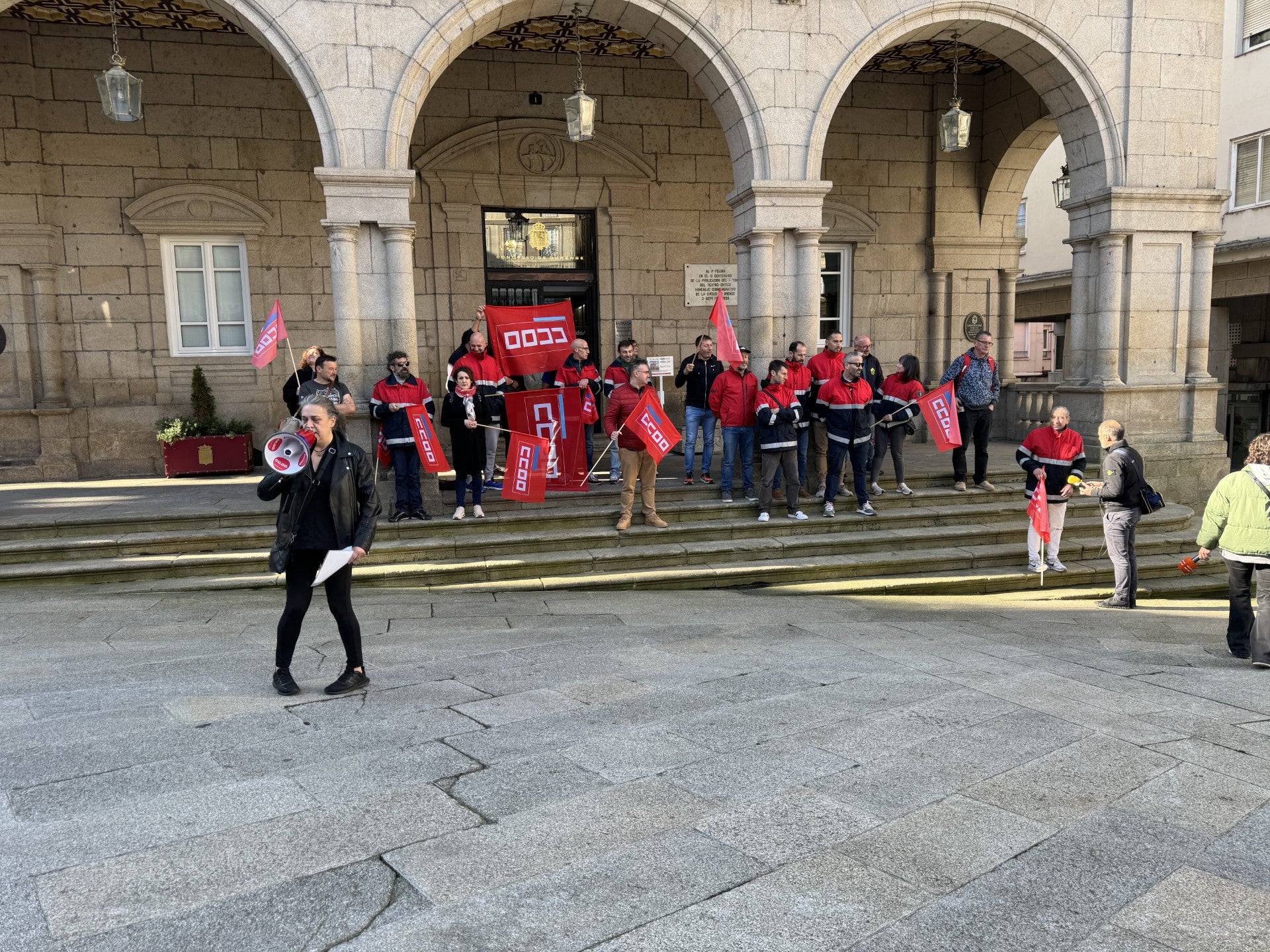 Bombeiros de Ourense denuncian impagos nas nóminas Bombeiros de Ourense denuncian impagos nas nóminas