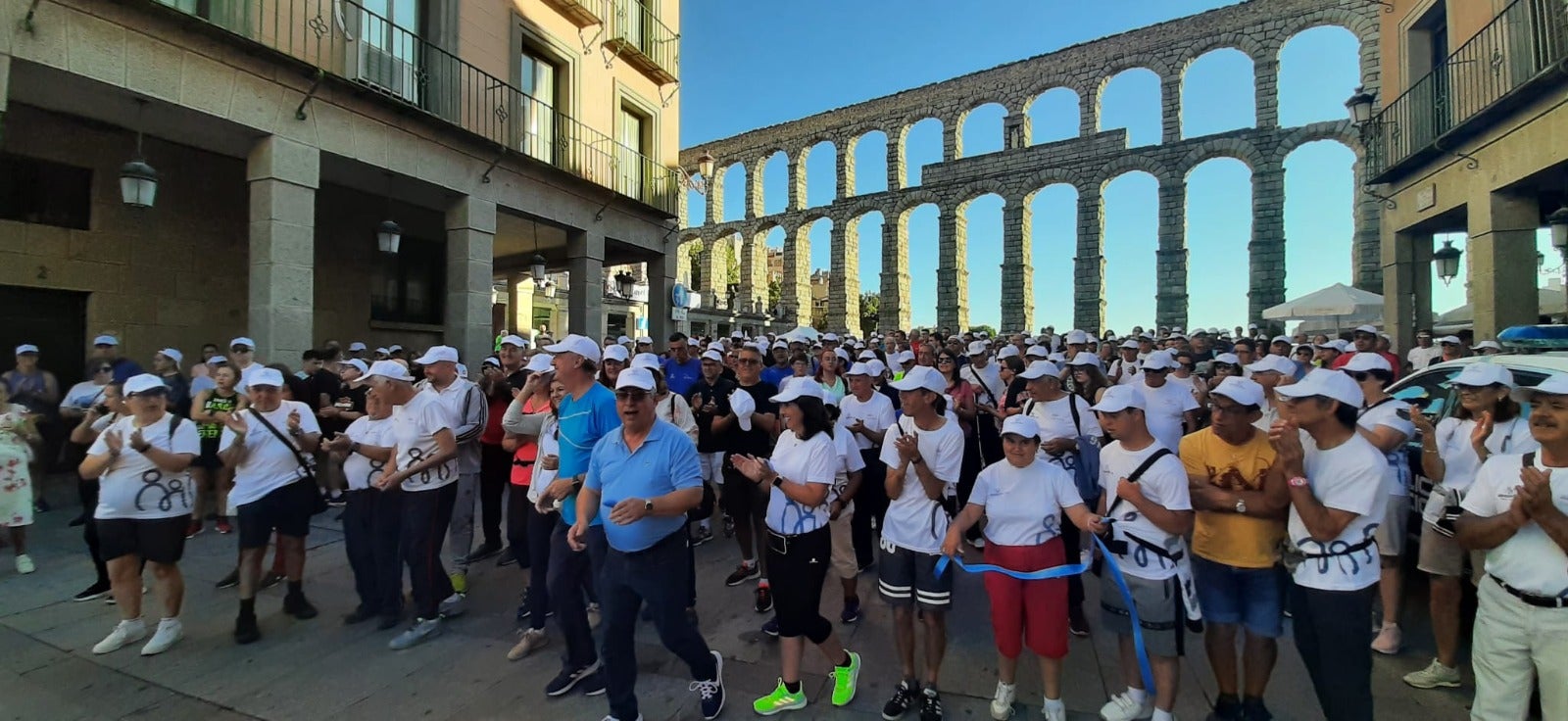 Los actos del Día de la Comunidad en Segovia incluyen una marcha para apoyar a Apadefim Los actos del Día de la Comunidad en Segovia incluyen una marcha para apoyar a Apadefim