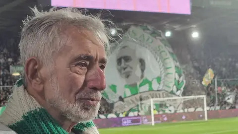 Mauricio Gómez - abonado número 1 del Racing Mauricio Gómez - abonado número 1 del Racing