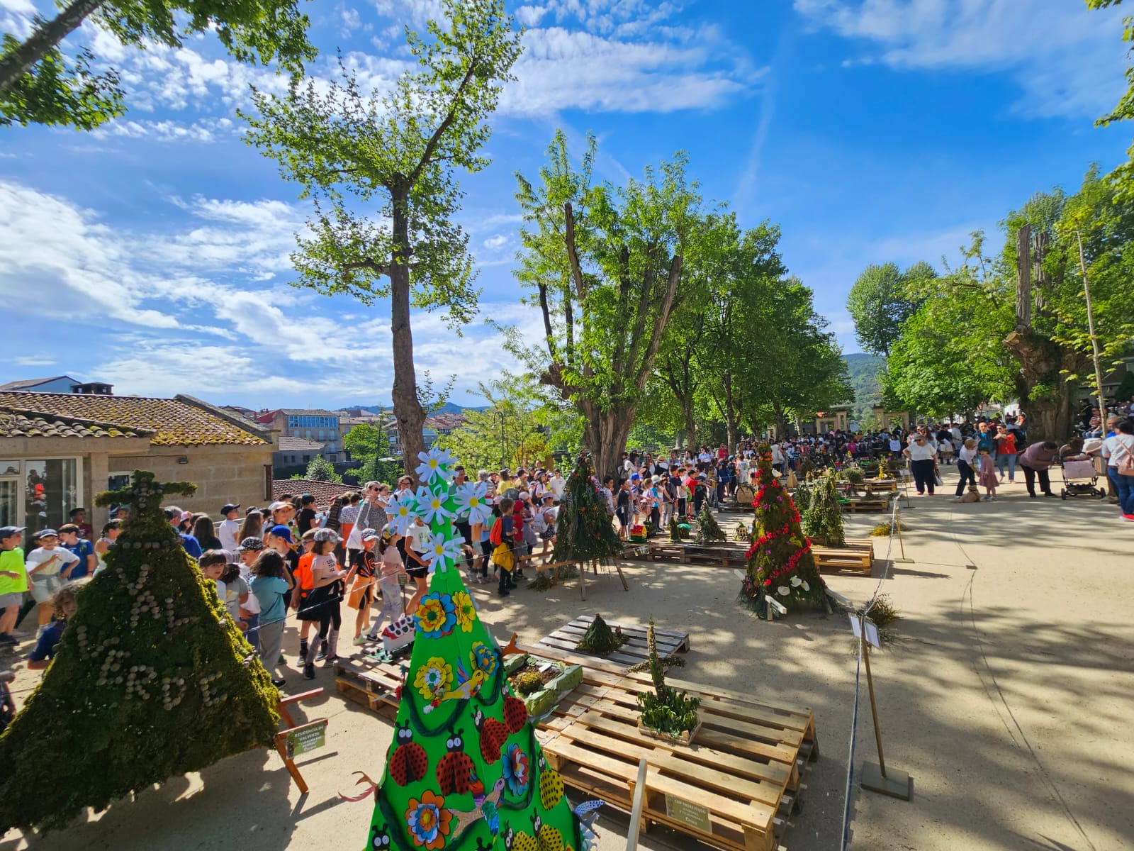 Allariz festexa os Maios e Concurso de Coplas na Alameda Allariz festexa os Maios e Concurso de Coplas na Alameda