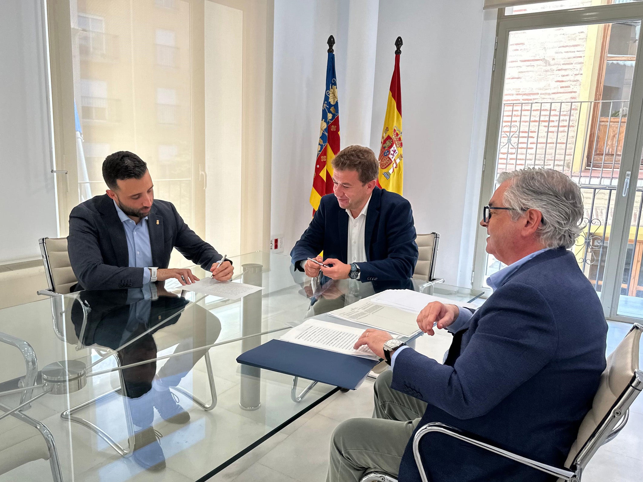El Ayuntamiento de Sagunto y el EVHA a un paso más para la construcción de 200 viviendas El Ayuntamiento de Sagunto y el EVHA a un paso más para la construcción de 200 viviendas
