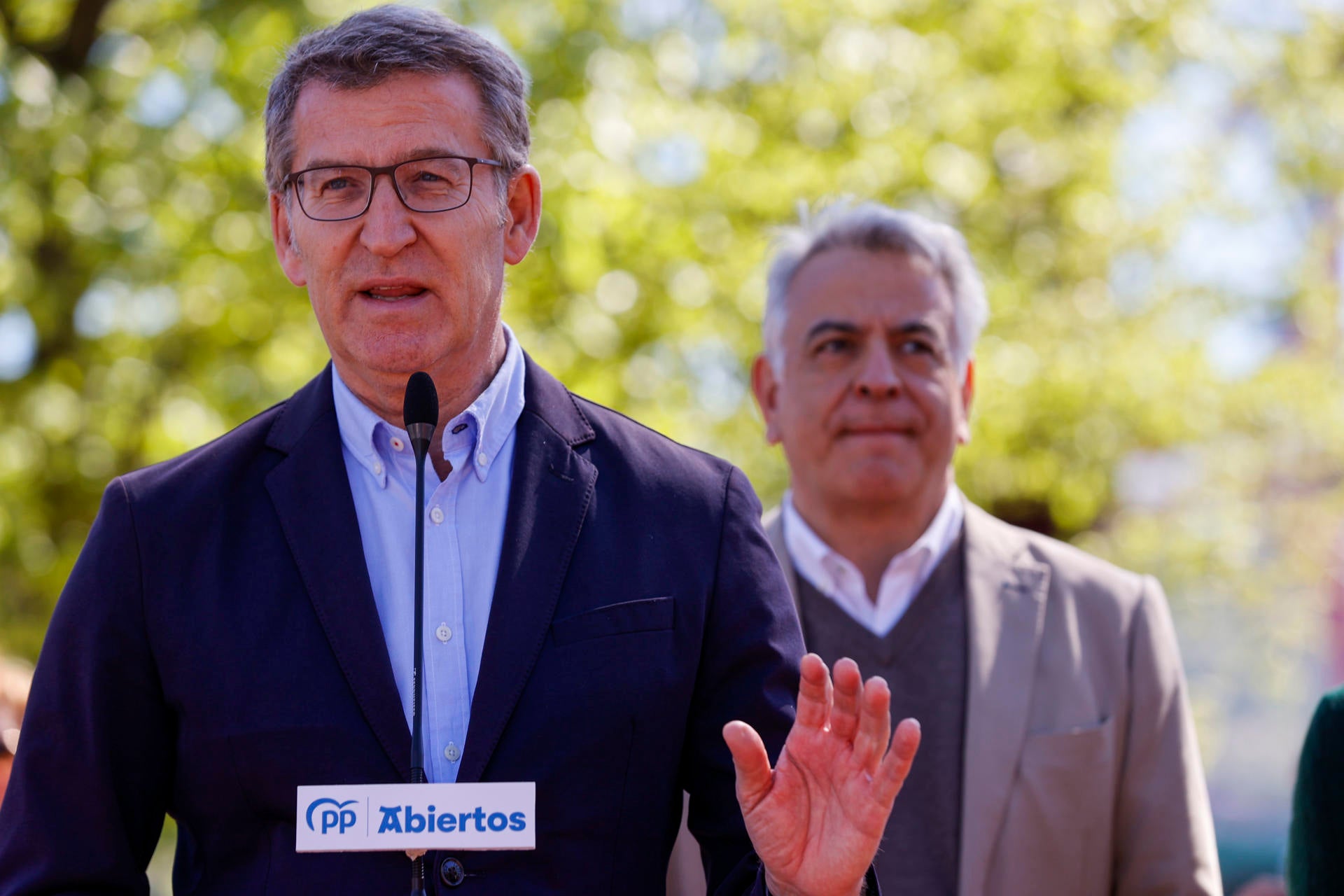 Feijóo pide reflejar en las urnas la "tomadura de pelo" de PNV y PSOE por su actitud ante Bildu Feijóo pide reflejar en las urnas la "tomadura de pelo" de PNV y PSOE por su actitud ante Bildu