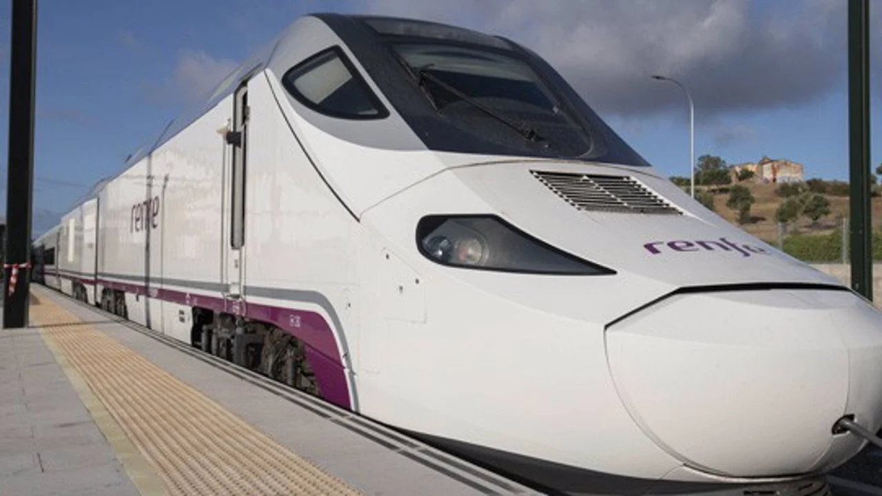 La llegada de los trenes AVRIL a Galicia y Asturias reubicará en Extremadura un Tren reacondicionado de la serie S-730 a partir de junio