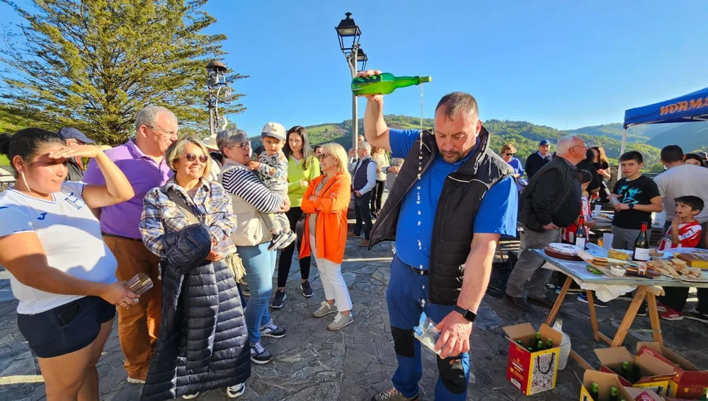 El alcalde de Santa Eulalia de Oscos, dice que el garlaron es una promoción impagable.