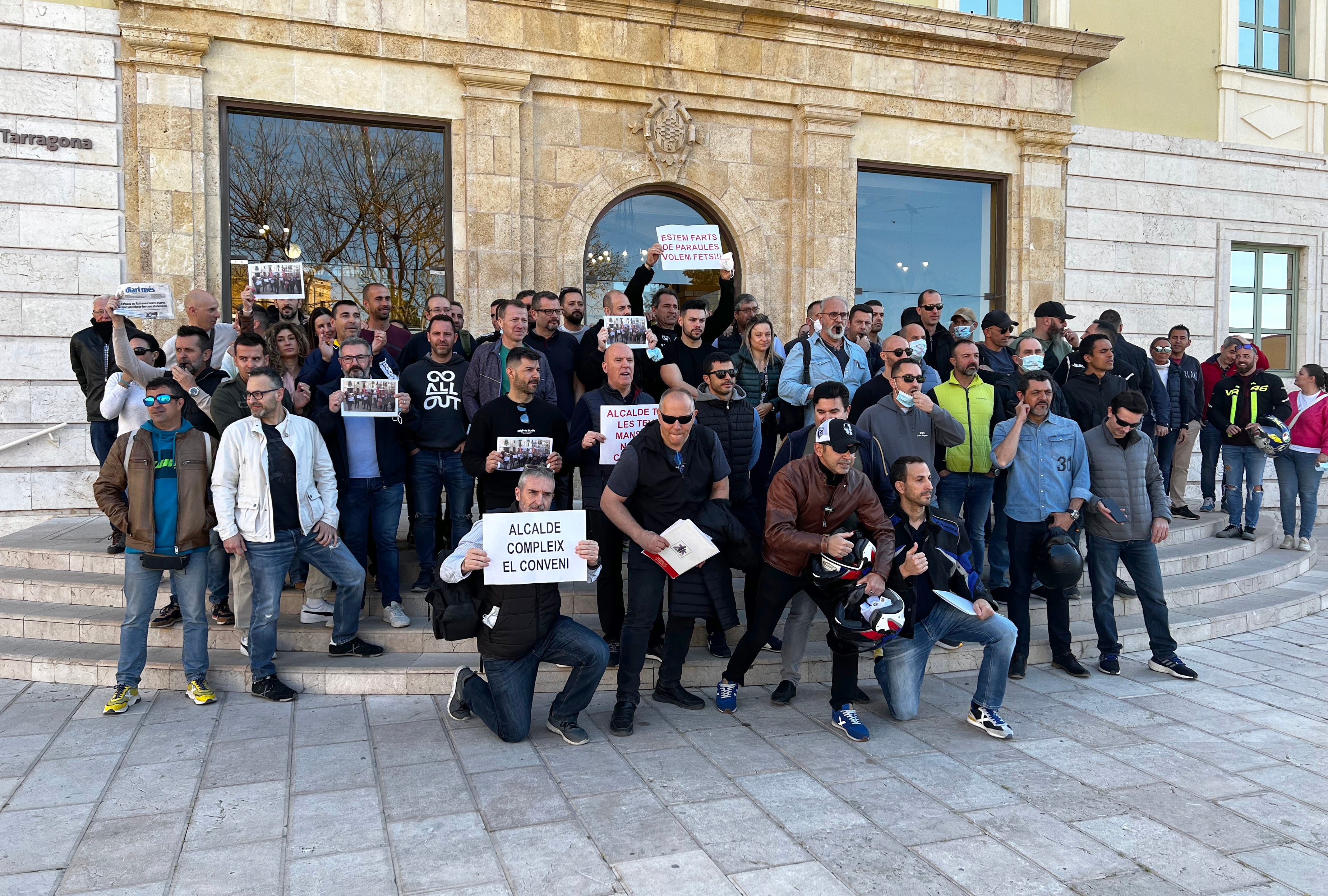 La Guàrdia Urbana estudiarà si li cal reforç dels Mossos d'Esquadra per la Fira d'Abril La Guàrdia Urbana estudiarà si li cal reforç dels Mossos d'Esquadra per la Fira d'Abril