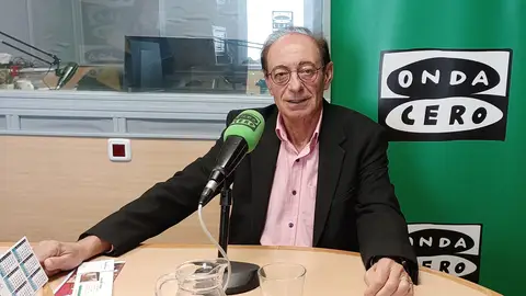 El grupo de teatro Alkalá Nahar representa mañana "El cadáver del señor García" a beneficio de Manos Unidas Saturnino Niño, director del grupo de teatro Alkalá Nahar