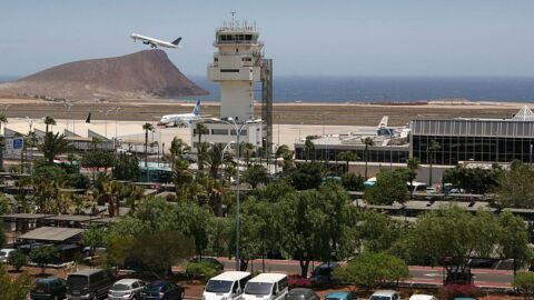 Vista del aeropuerto Tenerife Sur- Reina Sof&iacute;a