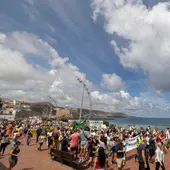 Manifestaciones en toda Canarias exigiendo el fin del modelo turístico de masas | 2 Manifestaciones en toda Canarias exigiendo el fin del modelo turístico de masas | 2