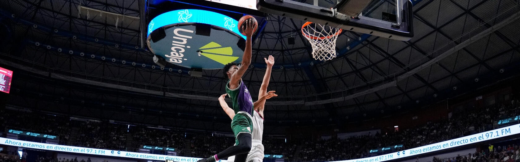 Victoria con remontada de Unicaja ante un gran Baskonia Victoria con remontada de Unicaja ante un gran Baskonia