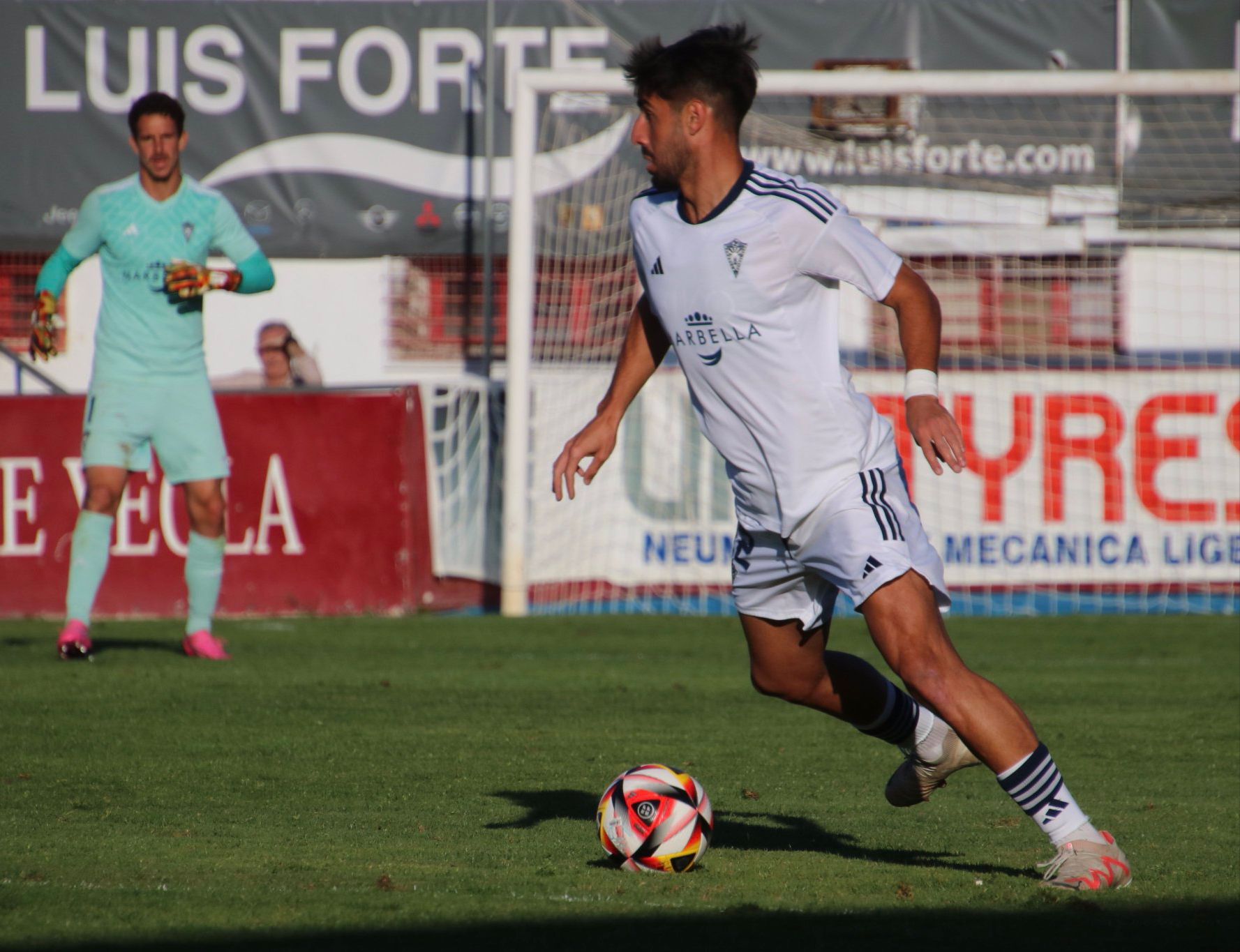 El Marbella cae en Yecla y pierde su oportunidad de cerrar el play off El Marbella cae en Yecla y pierde su oportunidad de cerrar el play off