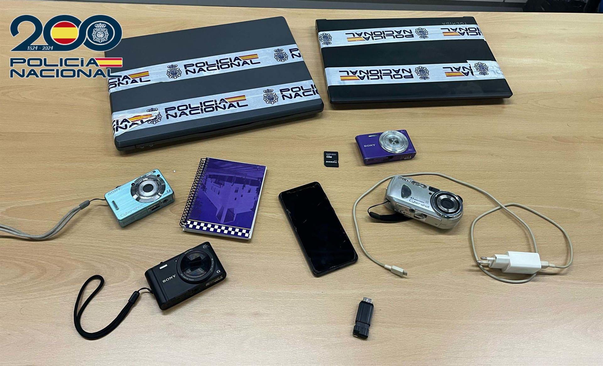 Detenido en Don Benito un hombre de 49 años por tenencia y distribución de pornografía infantil Detenido en Don Benito un hombre de 49 años por tenencia y distribución de pornografía infantil