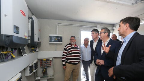 Toni P&eacute;rez y MArcos Zaragoza visitan la instalaci&oacute;n fotovoltaica del bombeo de La Vila Joiosa
