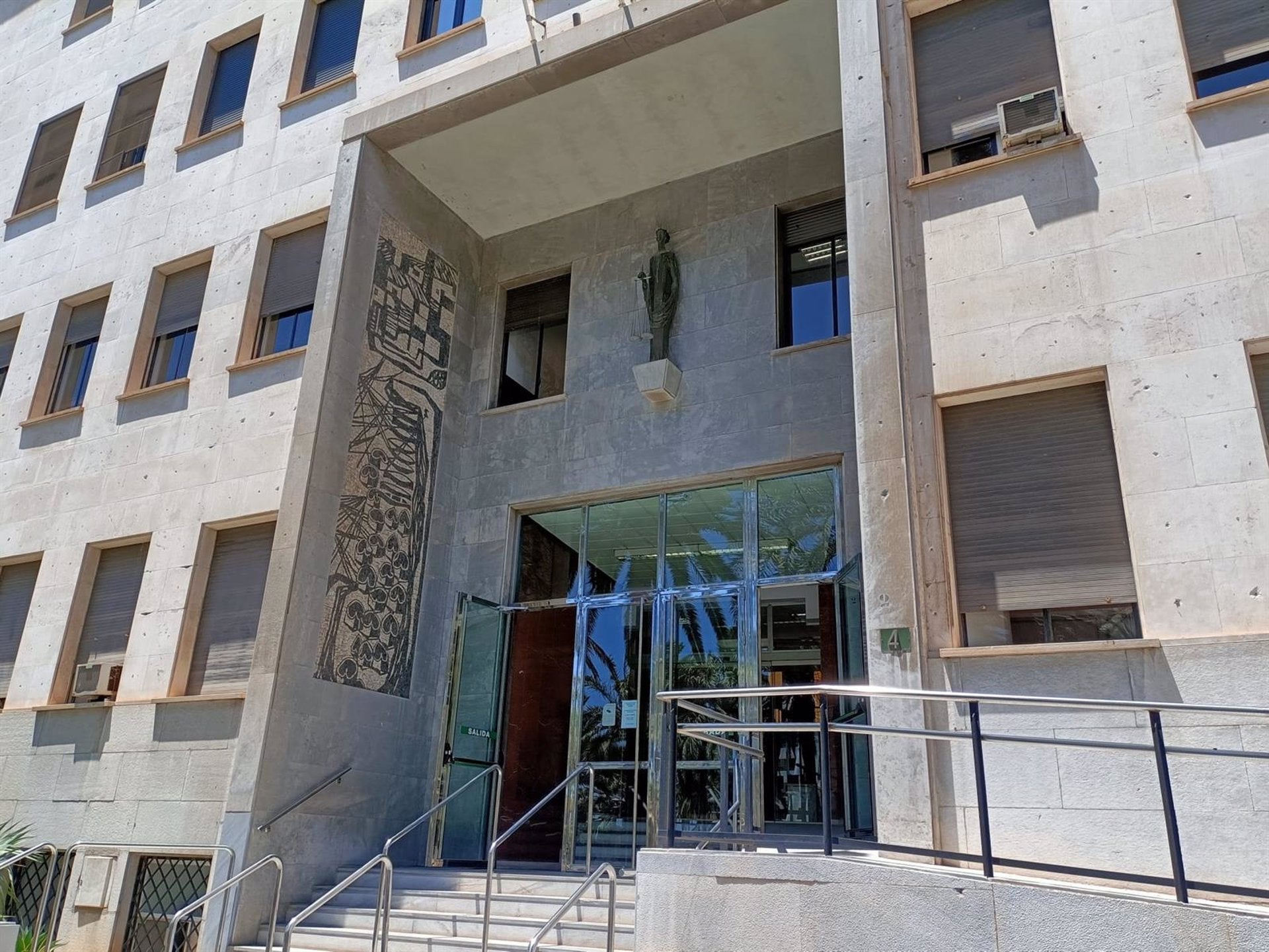 Medio año de cárcel por dirigir expresiones e insultos racistas hacia un entrenador de fútbol infantil Medio año de cárcel por dirigir expresiones e insultos racistas hacia un entrenador de fútbol infantil