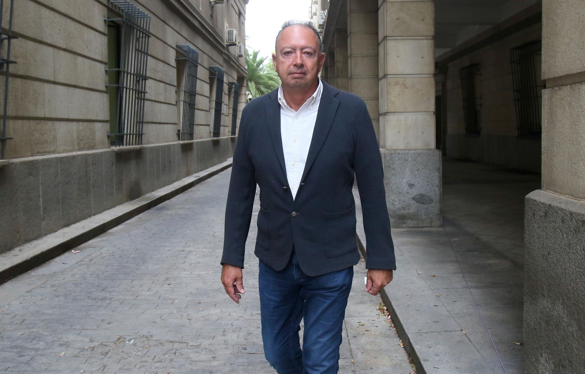 Procesan a 3 hijos de Ruiz-Mateos y al exdirector de Trabajo Rivera por 35 millones de los ERE Procesan a 3 hijos de Ruiz-Mateos y al exdirector de Trabajo Rivera por 35 millones de los ERE