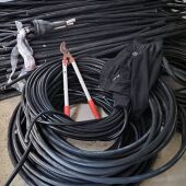 Cables recuperados por la Guardia Civil