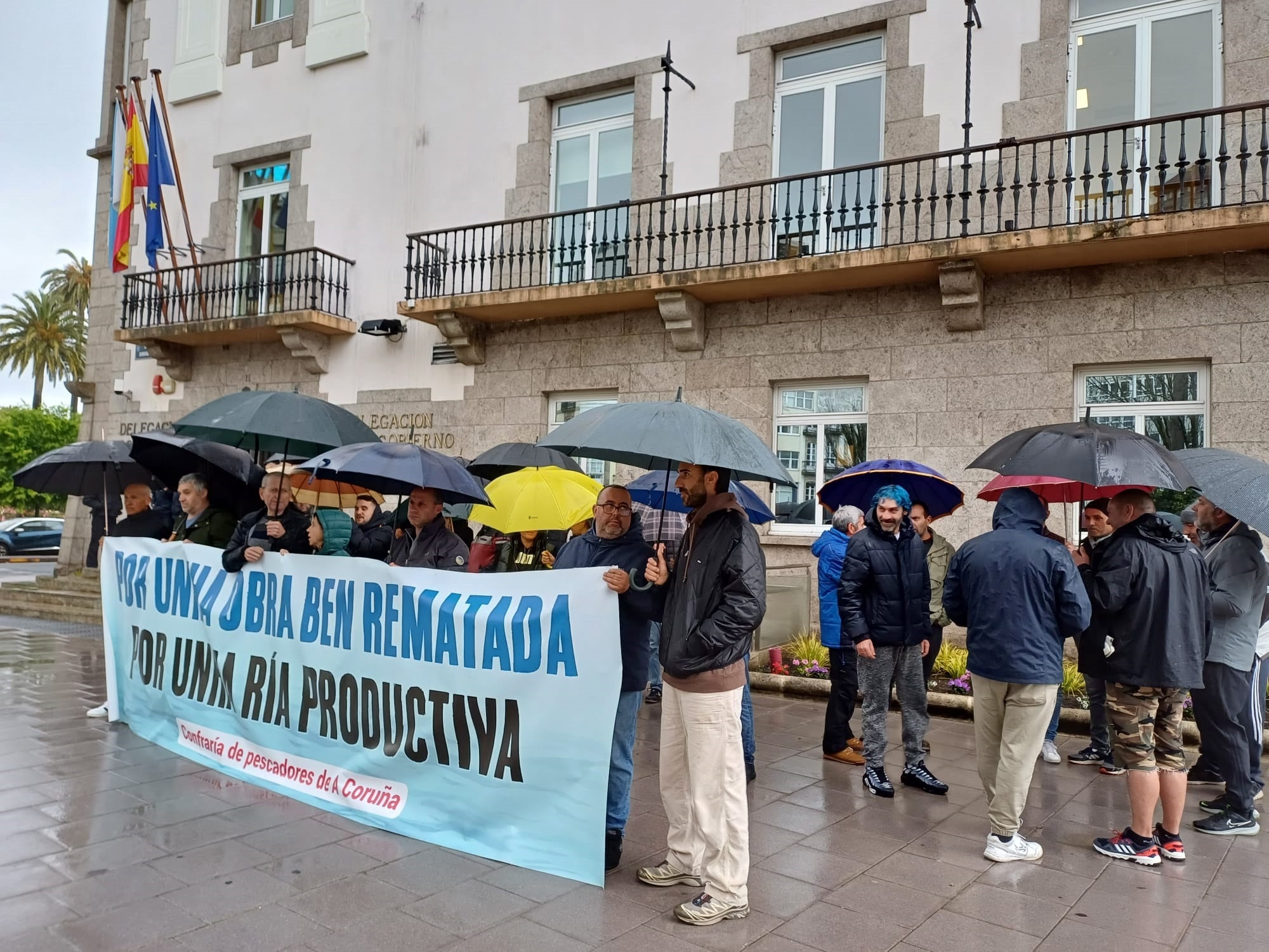 Los mariscadores da Ría do Burgo cortarán el tráfico en A Pasaxe el próximo viernes a las 9 horas Los mariscadores da Ría do Burgo cortarán el tráfico en A Pasaxe el próximo viernes a las 9 horas