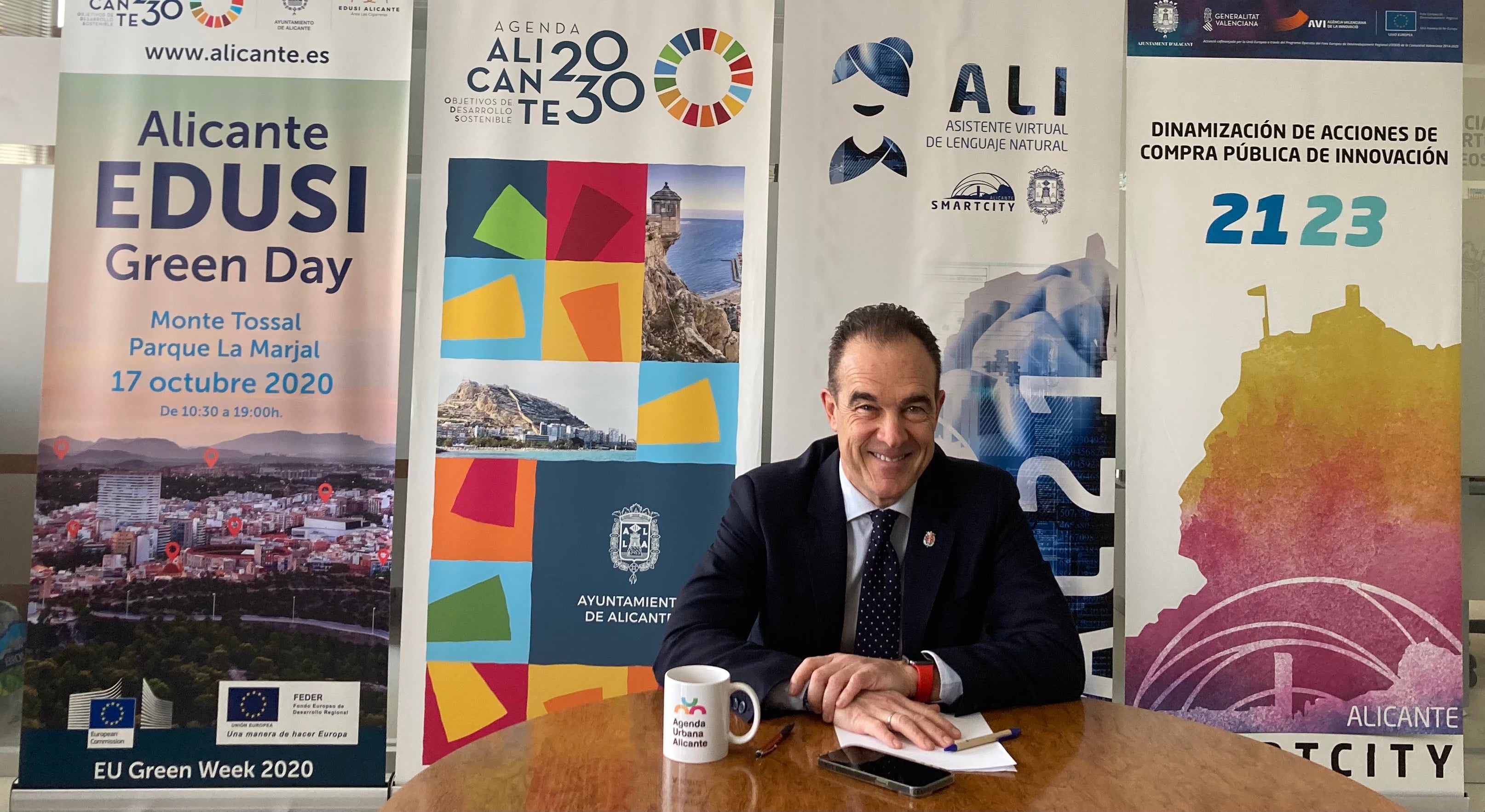 La OCDE selecciona al asistente virtual ALI como una de las mejores buenas prácticas de innovación de la Unión Europea La OCDE selecciona al asistente virtual ALI como una de las mejores buenas prácticas de innovación de la Unión Europea