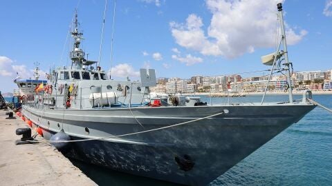 El patrullero P-81 Toralla de la Armada Espa&ntilde;ola abandona el puerto de Villajoyosa tras una semana recalando en el mismo en una misi&oacute;n de vigilancia