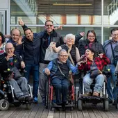 Una foto de equipo de la Fundación No Somos Invisibles Una foto de equipo de la Fundación No Somos Invisibles