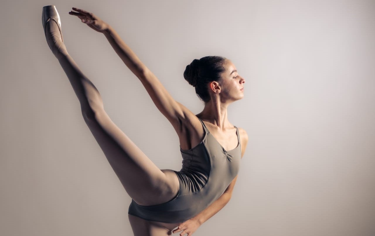 Claudia Ávalos, la joven de 15 años que ha dejado sorprendido al mundo de la danza con su técnica y su madurez