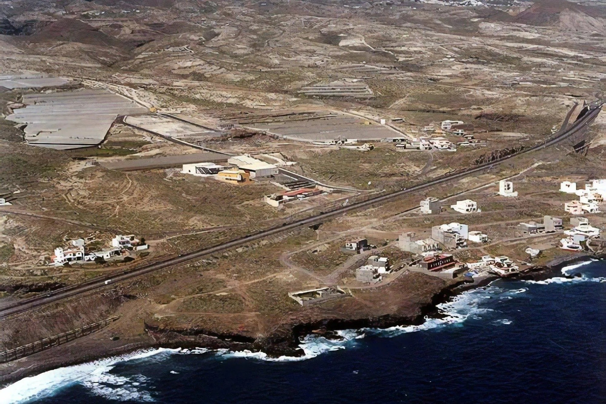 Aparece en la costa de Tenerife el cadáver de una mujer desmembrado y con una bolsa de plástico en la cabeza Aparece en la costa de Tenerife el cadáver de una mujer desmembrado y con una bolsa de plástico en la cabeza