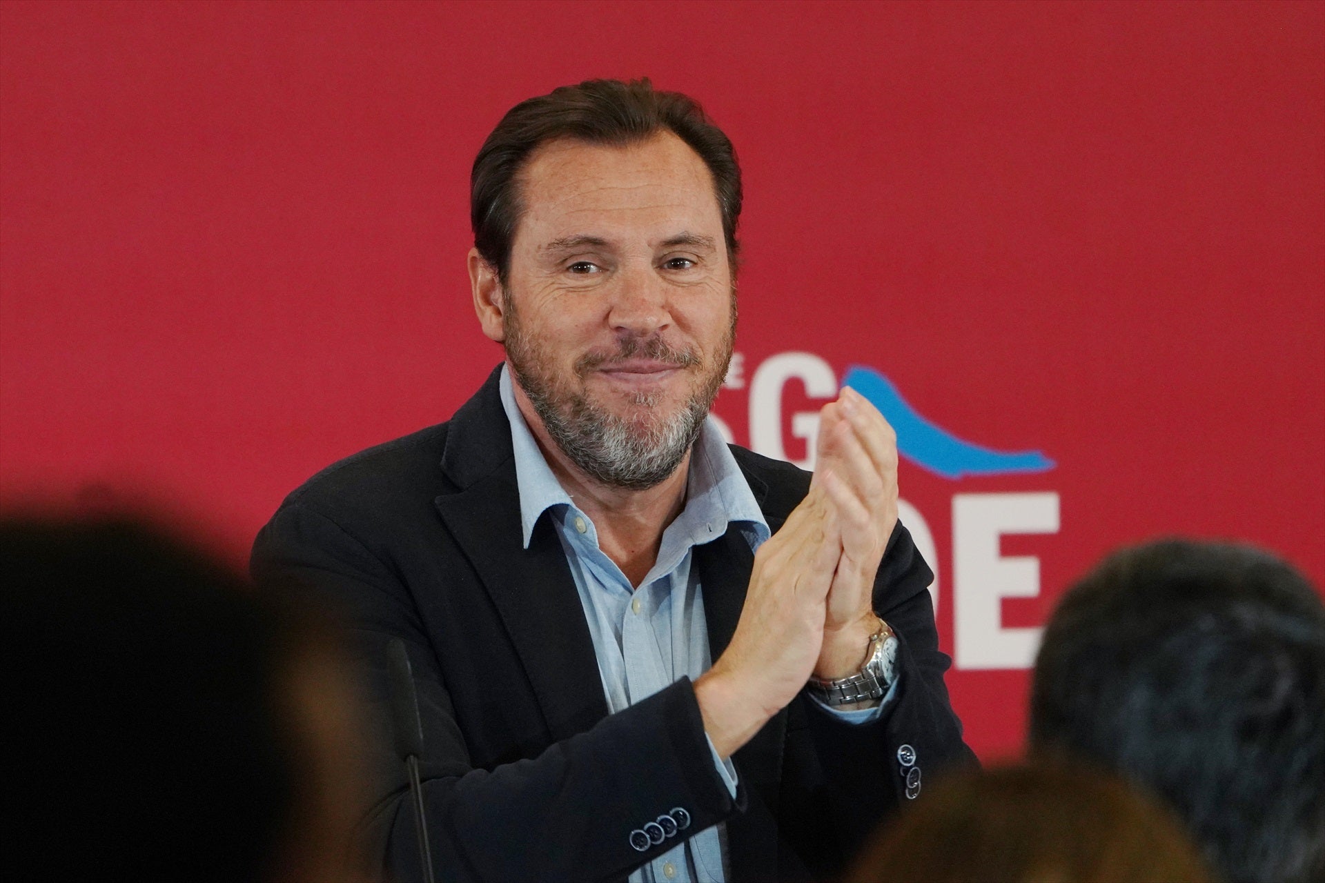 El ministro Óscar Puente reacciona a la decisión de Pedro Sánchez: "Siuuuuuuuuuuu" El ministro Óscar Puente reacciona a la decisión de Pedro Sánchez: "Siuuuuuuuuuuu"