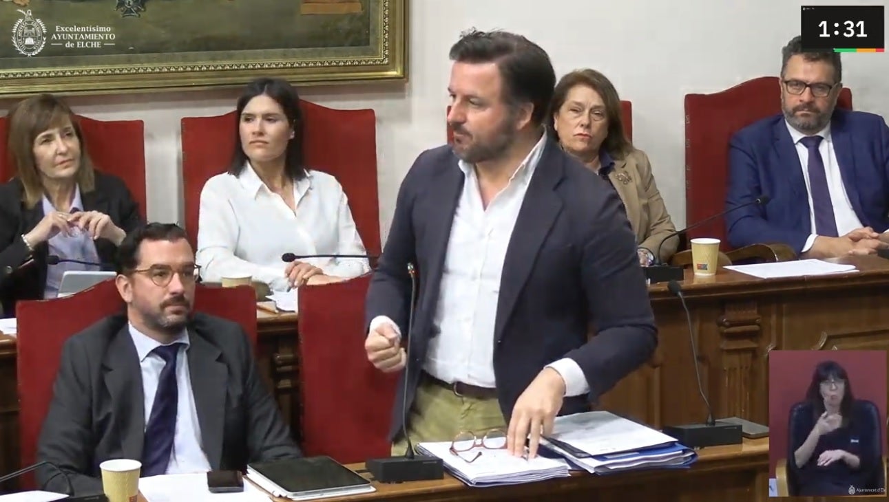 El alcalde Pablo Ruz delega la intervención plenaria sobre la gestión de la polémica en torno al exconcejal José Navarro El alcalde Pablo Ruz delega la intervención plenaria sobre la gestión de la polémica en torno al exconcejal José Navarro