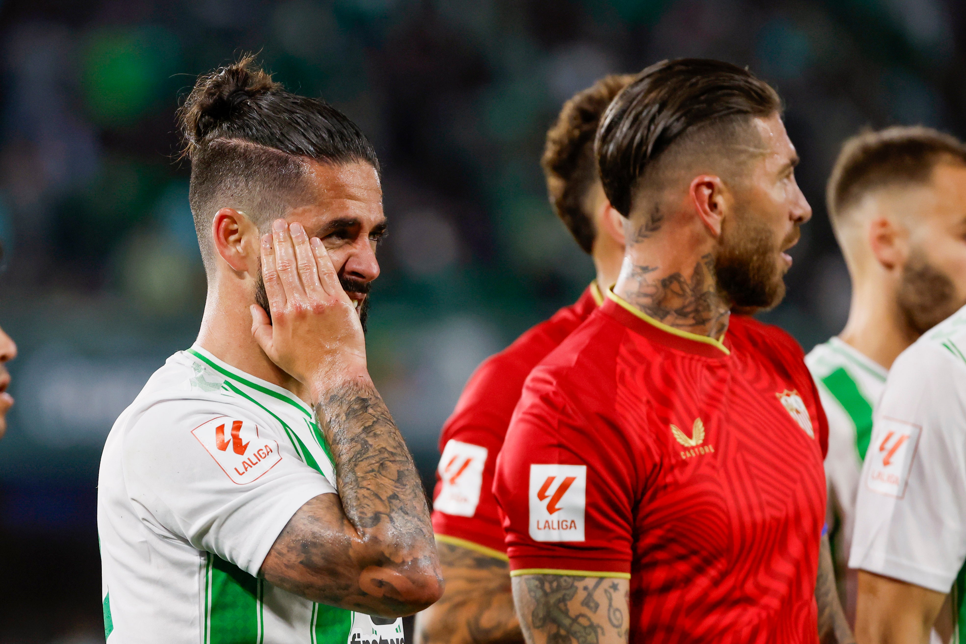 Isco y Bakambu, bajas del Betis para El Sadar Isco y Bakambu, bajas del Betis para El Sadar