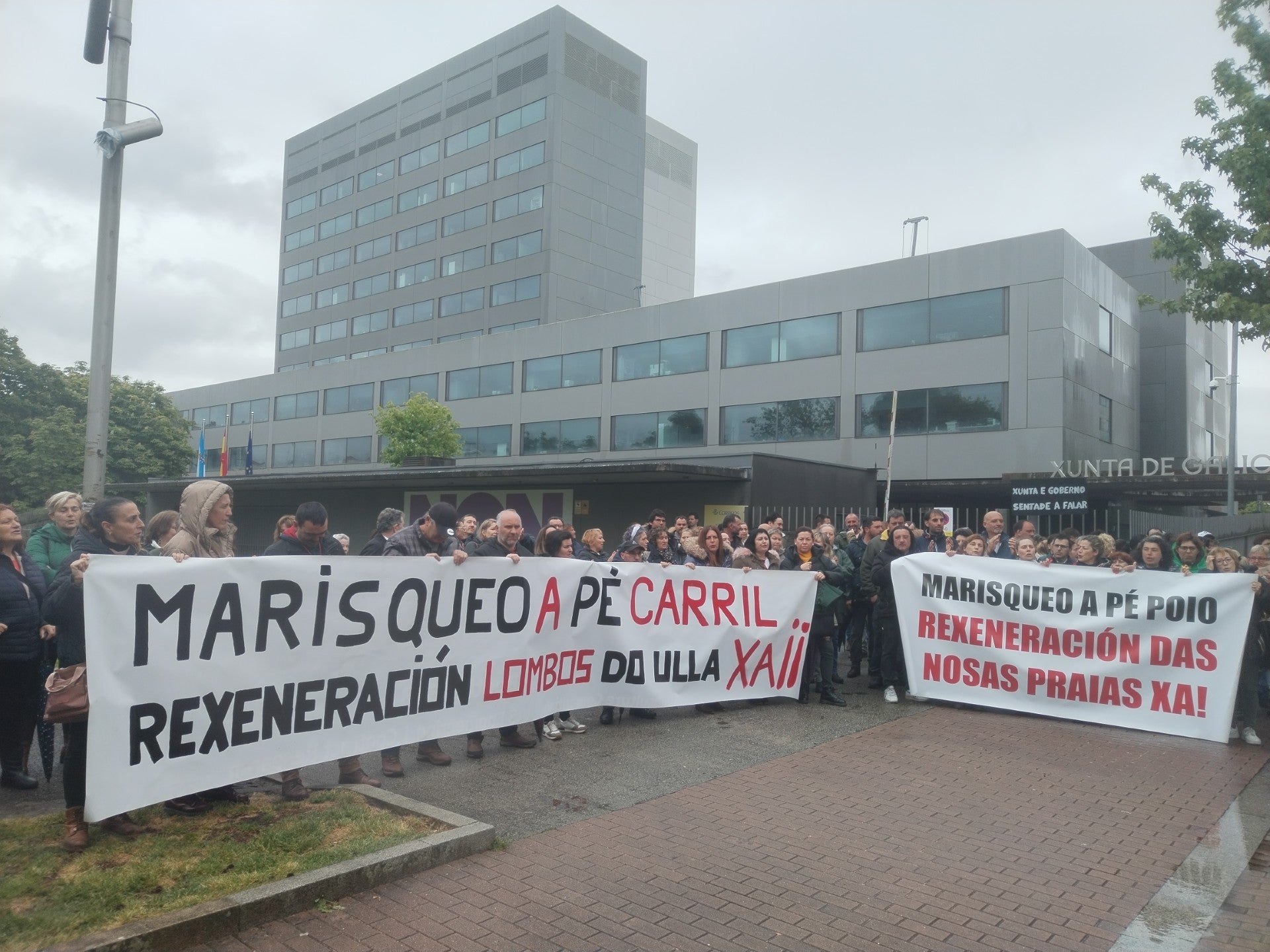Las marsicadoras de la ría de Pontevedra toman las calles de la capital Las marsicadoras de la ría de Pontevedra toman las calles de la capital