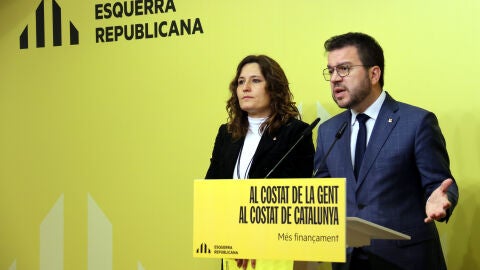 Aragon&egrave;s choca con Illa por la financiaci&oacute;n y el l&iacute;der del PSC, &quot;contento&quot; por la participaci&oacute;n de S&aacute;nchez en campa&ntilde;a