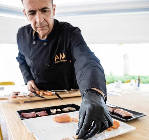 Tony Pérez avanza Alicante Gastronómica y comenta en 'Más de uno' el Día Mundial del Atún Tony Pérez avanza Alicante Gastronómica y comenta en 'Más de uno' el Día Mundial del Atún