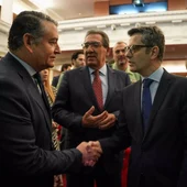 l ministro de la Presidencia, Justicia y Relaciones con las Cortes, Félix Bolaños, y el consejero de la Presidencia, Interior, Diálogo Social y Simplificación, Antonio Sanz, durante la inauguración del I Congreso Internacional de Ciberdelincuencia l ministro de la Presidencia, Justicia y Relaciones con las Cortes, Félix Bolaños, y el consejero de la Presidencia, Interior, Diálogo Social y Simplificación, Antonio Sanz, durante la inauguración del I Congreso Internacional de Ciberdelincuencia